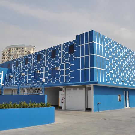 Hotel Dream World Las Piñas Bagian luar foto