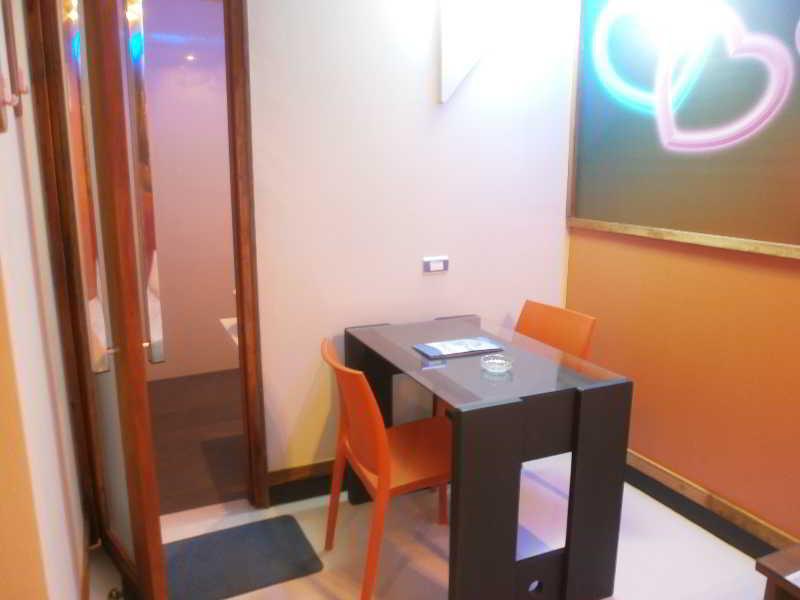 Hotel Dream World Las Piñas Bagian luar foto
