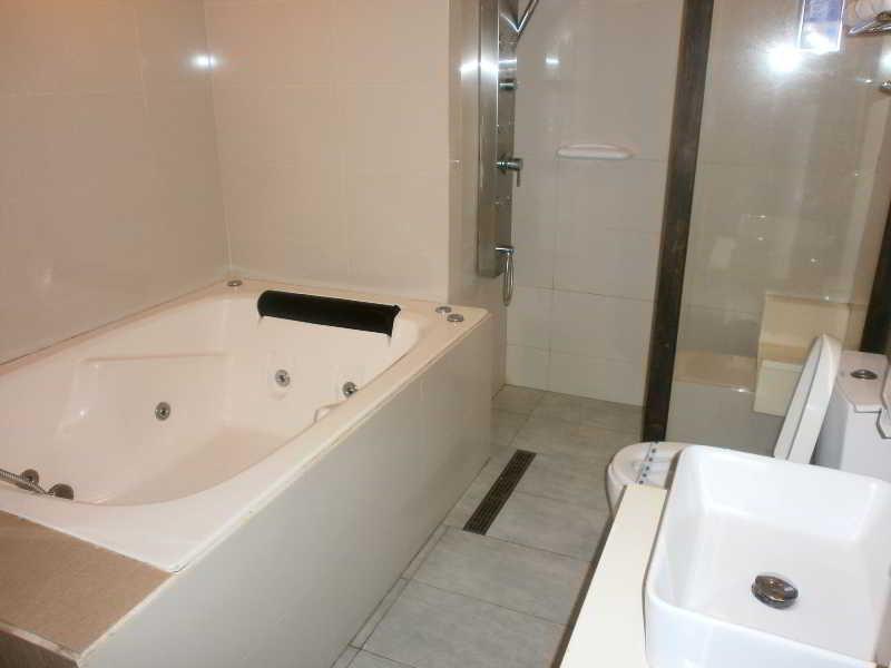 Hotel Dream World Las Piñas Bagian luar foto